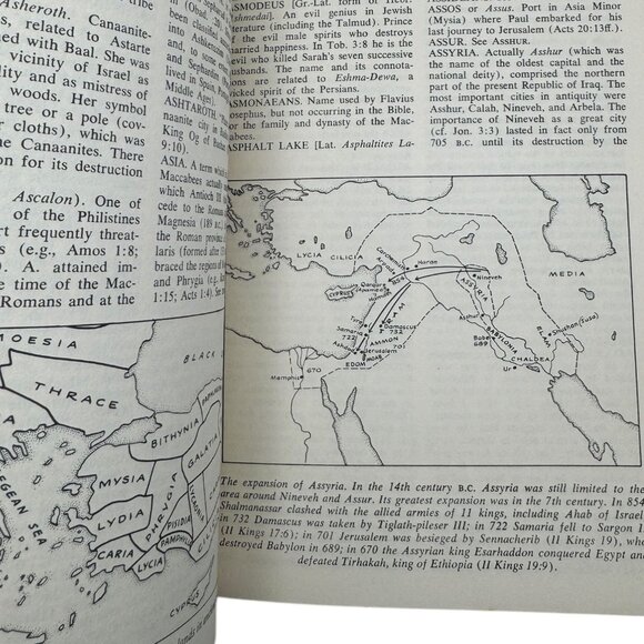 The Encyclopedia Of The Bible Paperback Book By Prentice-Hall Spectrum 1965 - Picture 14 of 14